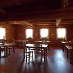 Koliba Pod Skalami