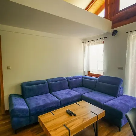 Koliba Pod Skalami