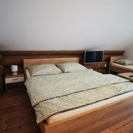 Koliba Pod Skalami Sulov