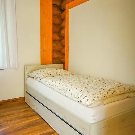 Horská chata Koliba Pod Skalami *