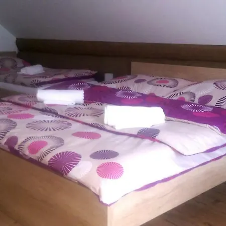 Koliba Pod Skalami