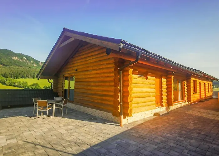 Koliba Pod Skalami Sulov