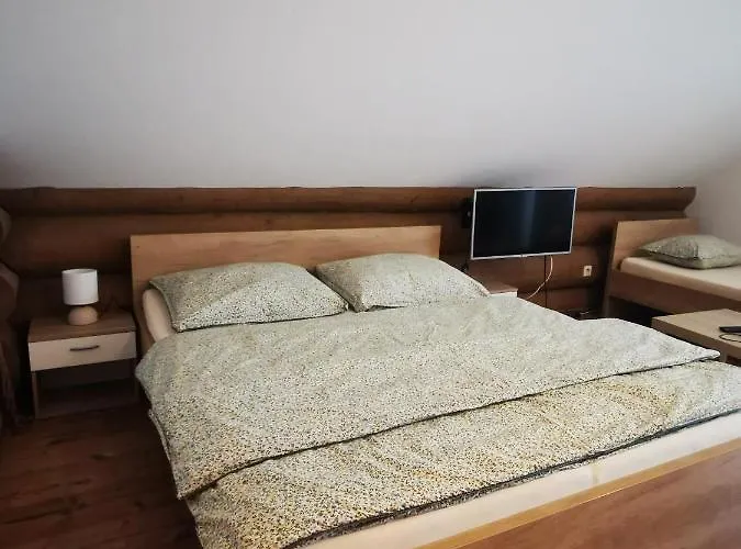 Koliba Pod Skalami Sulov