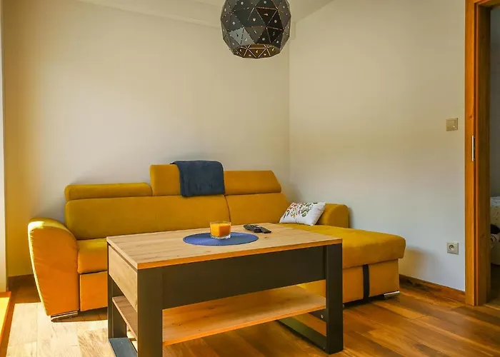 Koliba Pod Skalami * Sulov