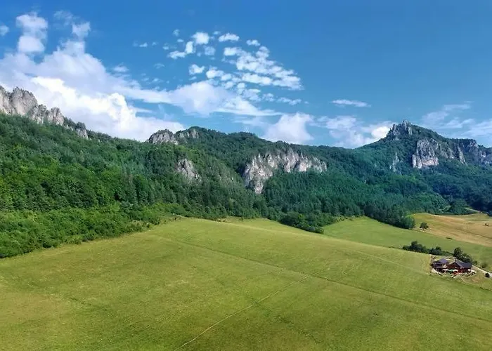 Koliba Pod Skalami בקתה